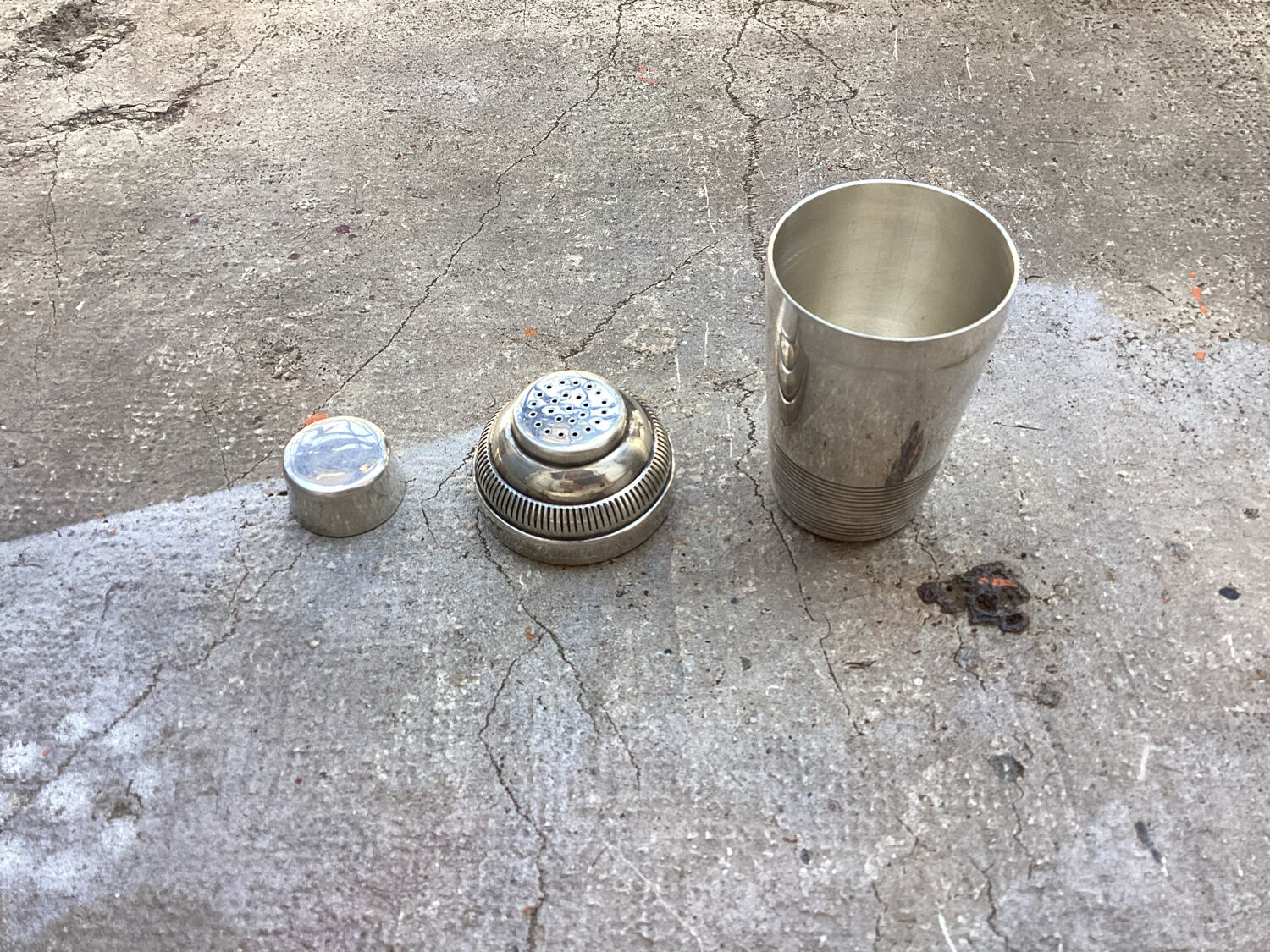 Antique shaker in silver metal hallmarked Art Deco style