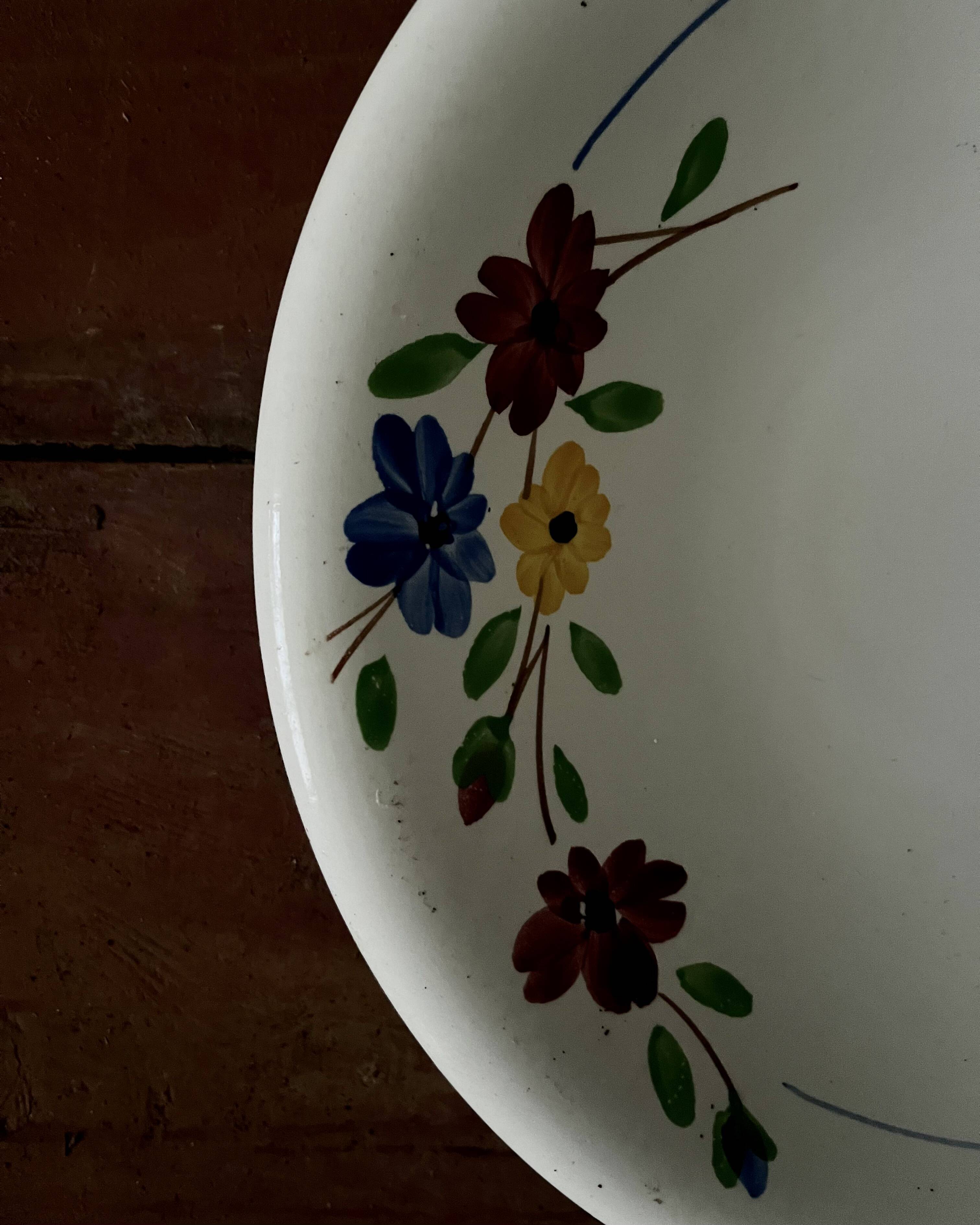 Shallow round plate, ironstone, Digoin Sarreguemines