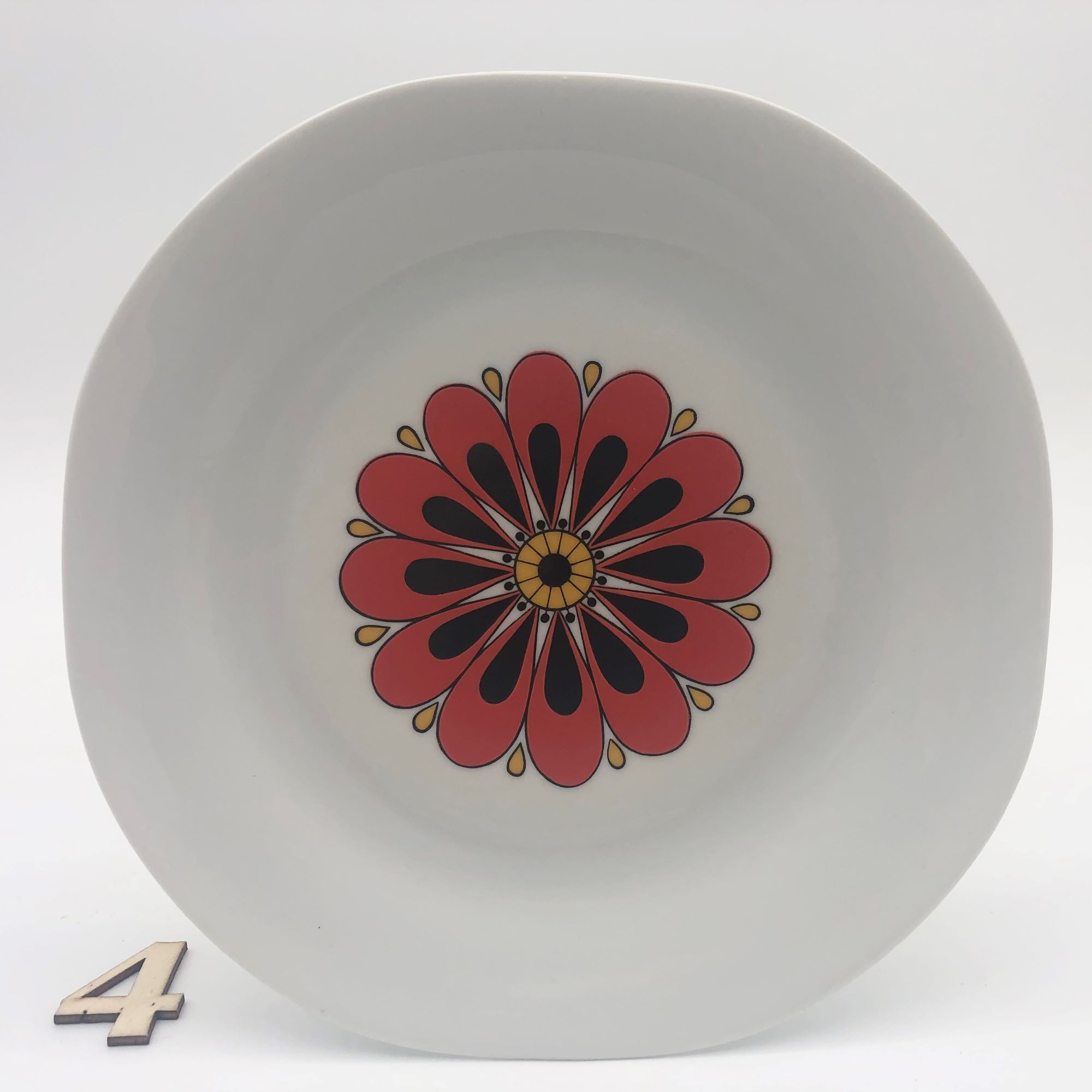 Jacques-André Souchet for Massé Surget set of six plates and a dish