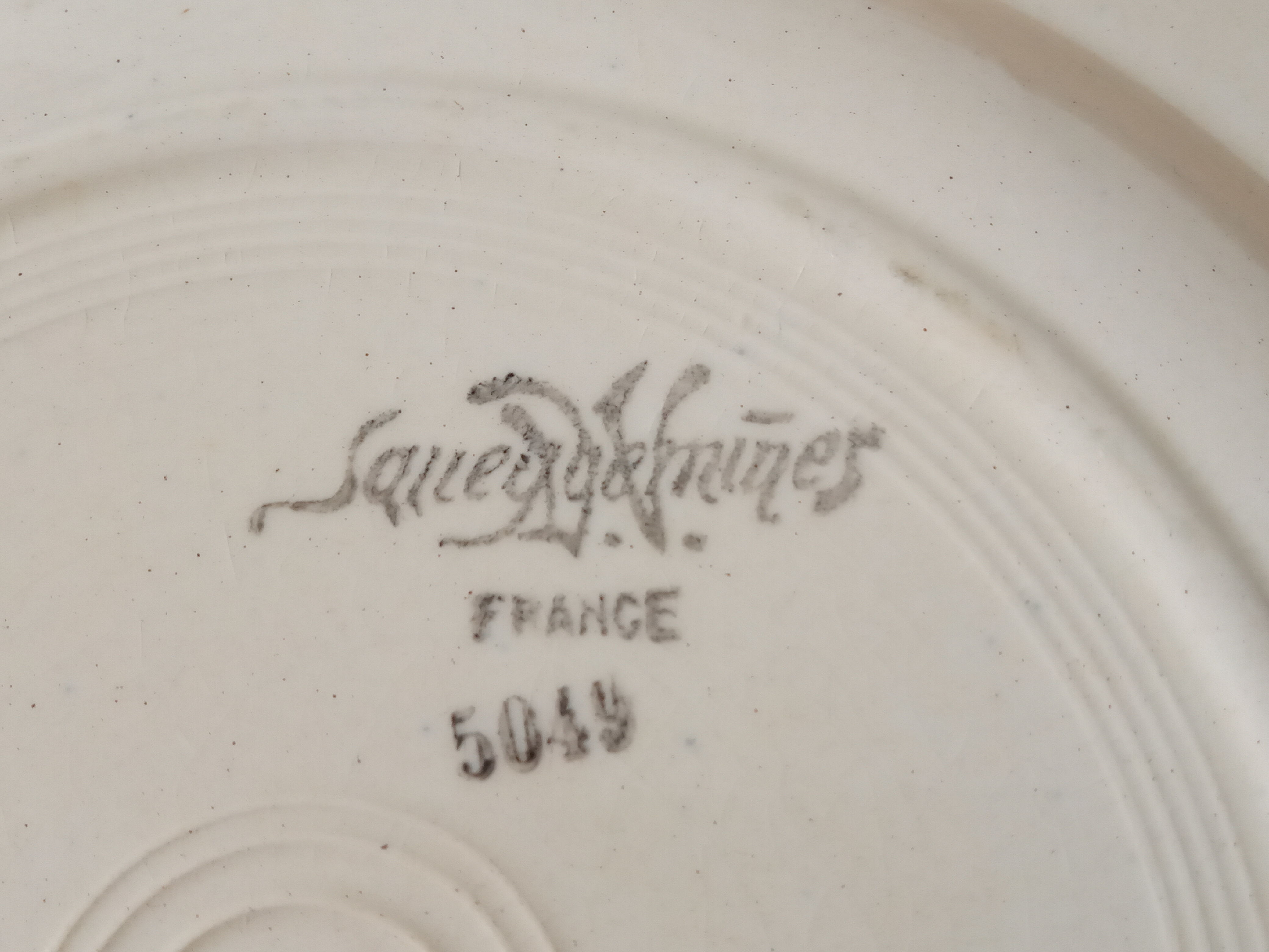 Five flat plates of Sarreggemines