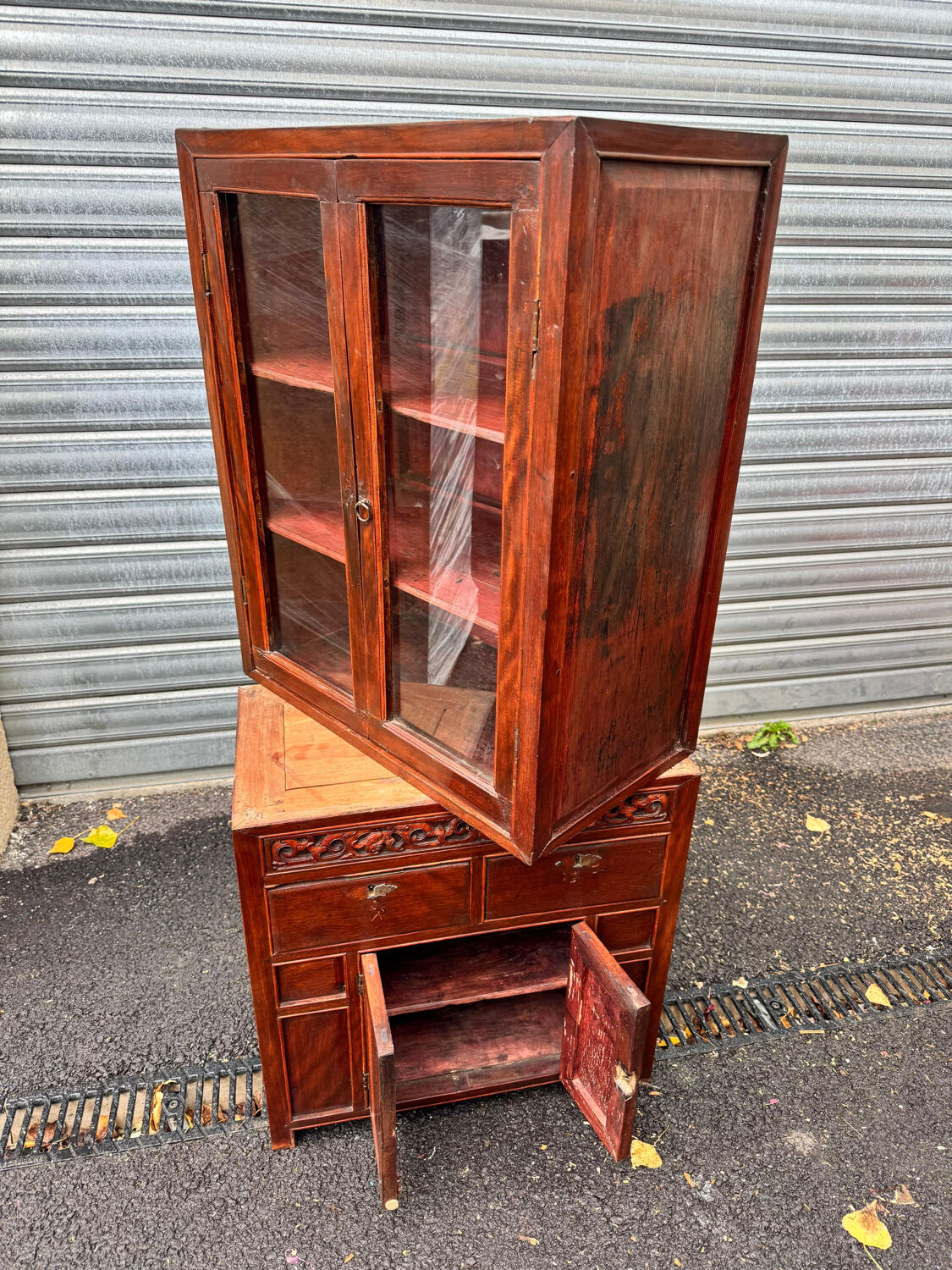 Attractive two-part Indochinese display cabinet. Mid-20th century