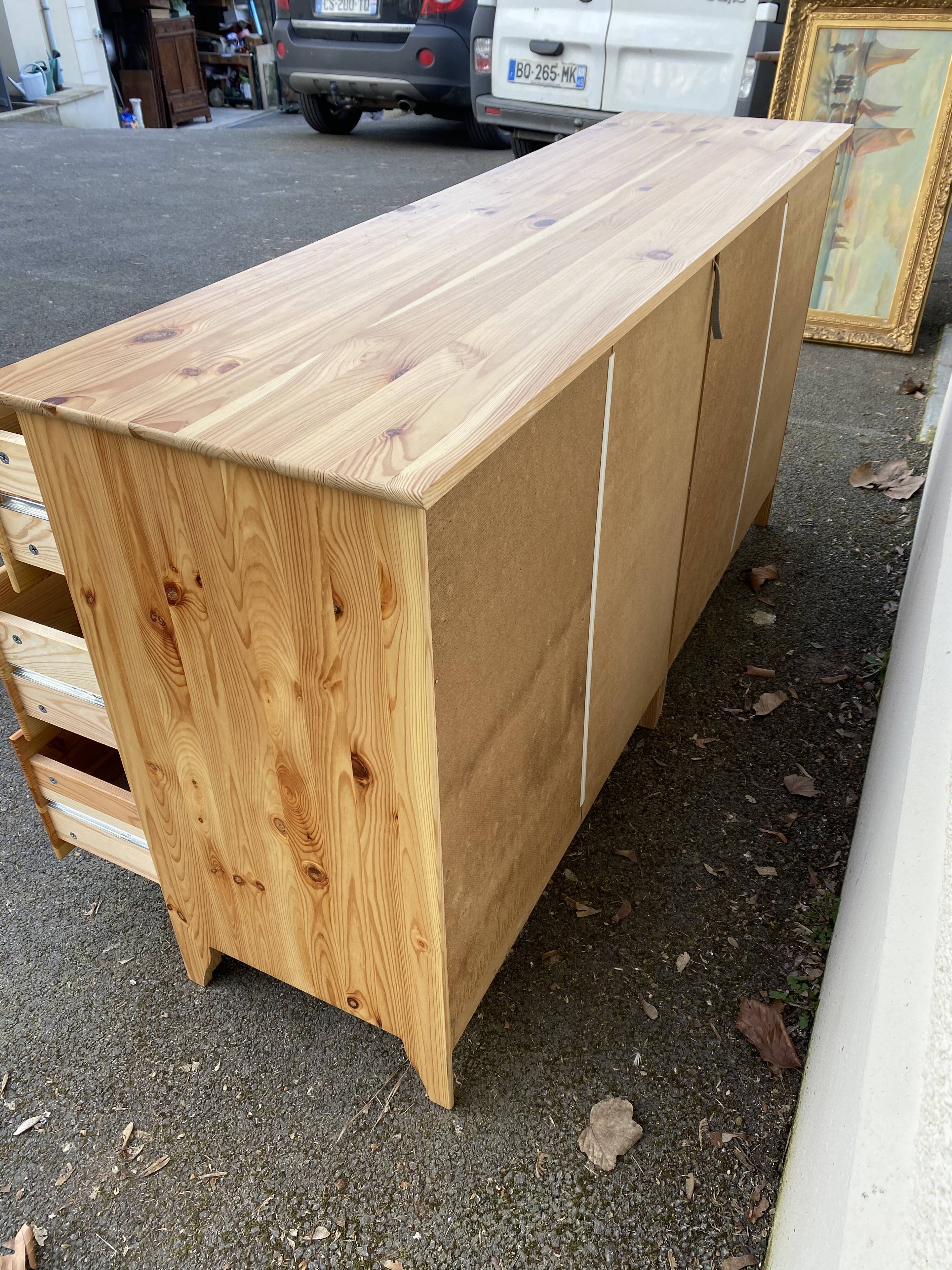 Commodus in solid pine