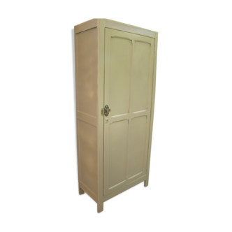 Armoire parisienne ancienne