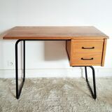 Minimalist vintage desk of the 1950s