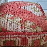 Vintage pouf