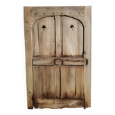 Oak door with clover-shaped oculus