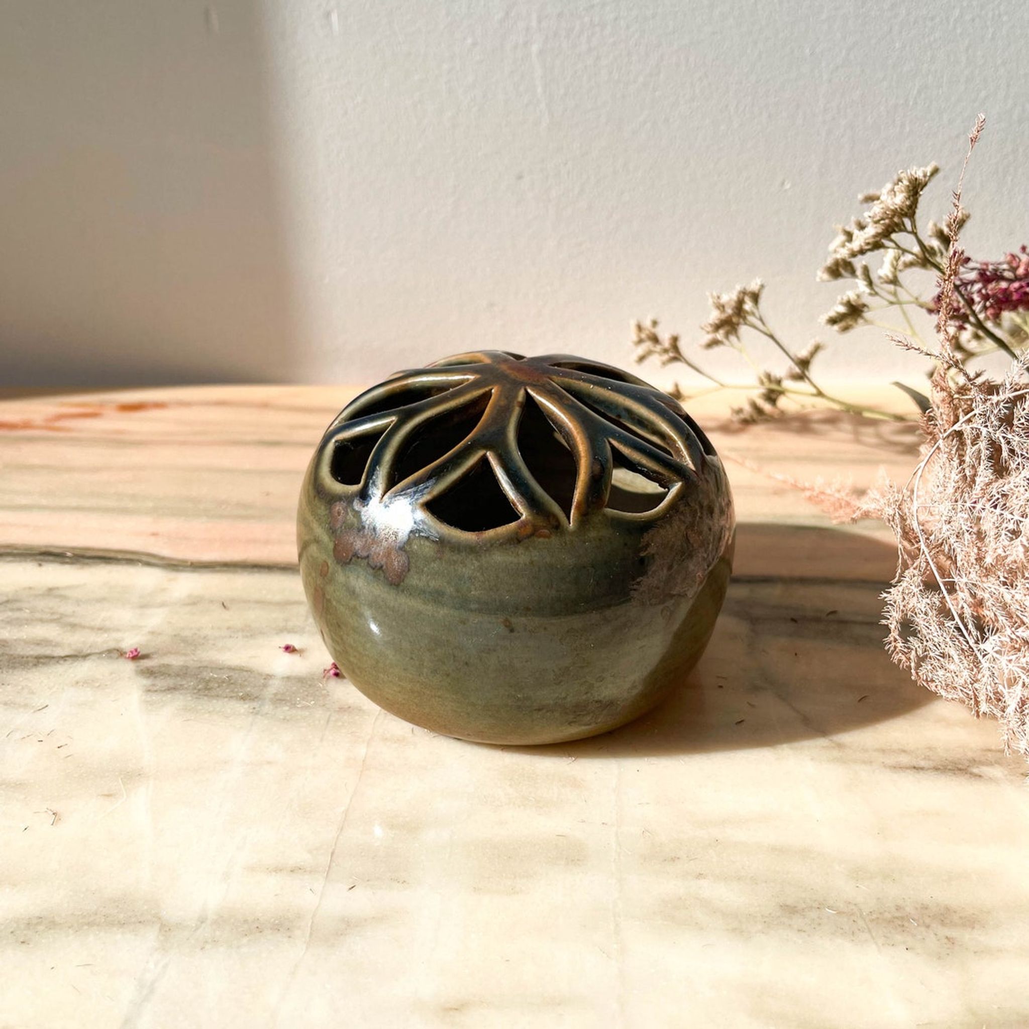 Vintage ceramic flower pick