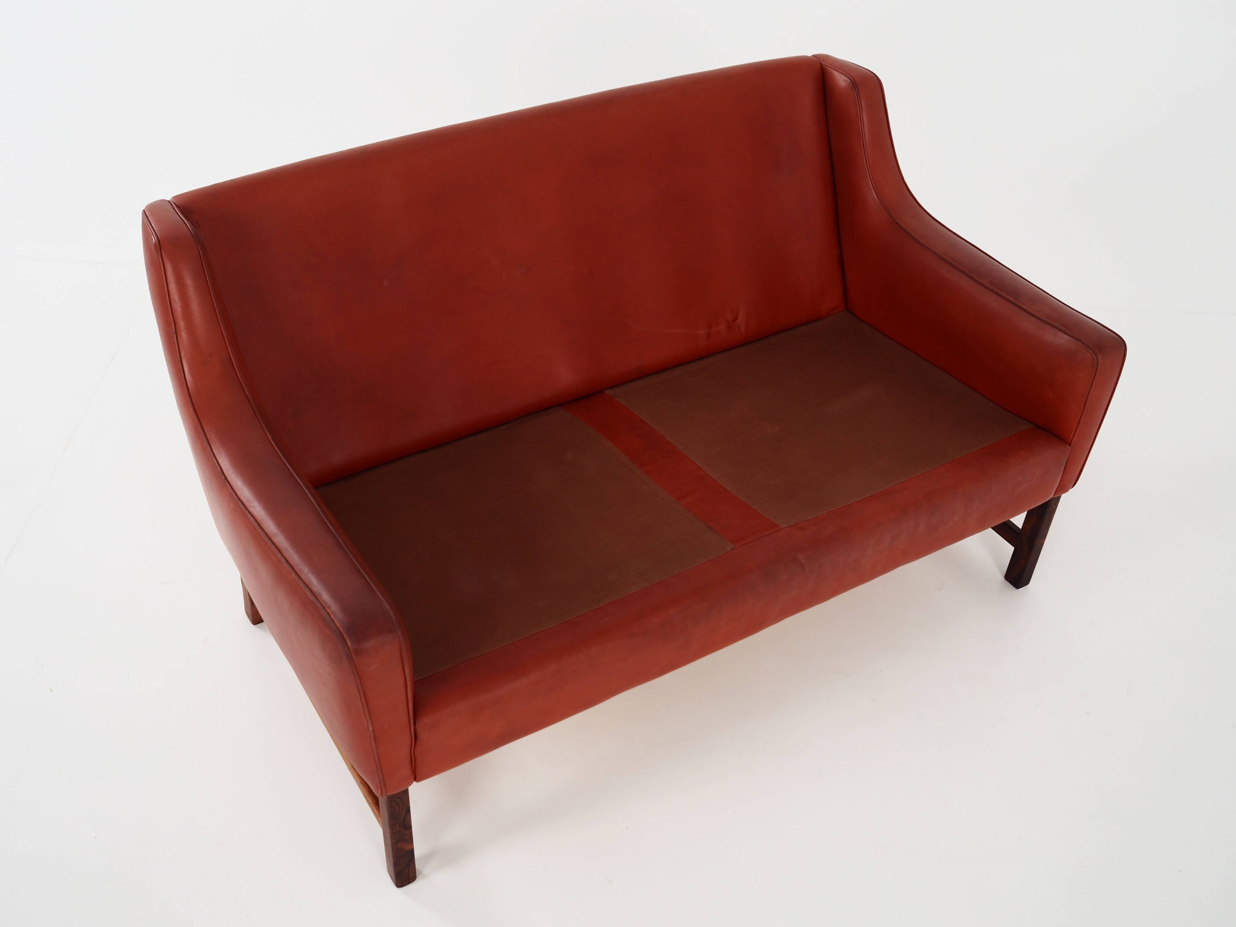 Red leather sofa, Scandinavian design, 1960s, designer: Fredrik Kayser, production: Vatne Møbler
