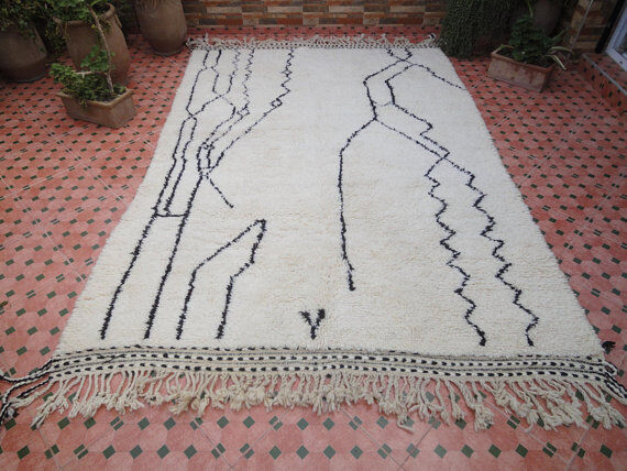 Wool vintage Beni Ouarain carpets Moroccan berber 283 x 192 cm