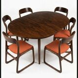 Scandinavian extendable table in rosewood from the 1960s, butterfly extension.