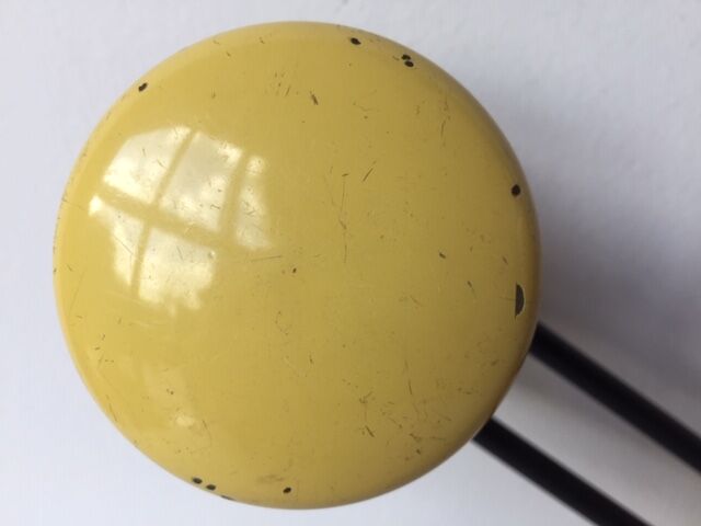 Vintage coat rack 3 heads yellow metal in the years 60-70