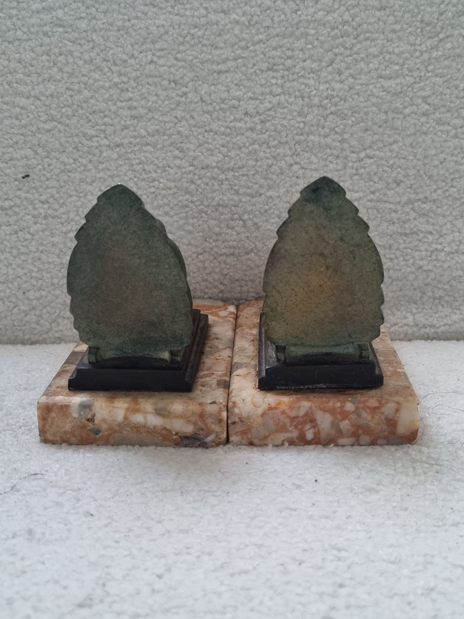 Pair of greenhouse book Art Deco animal sculpture marble base