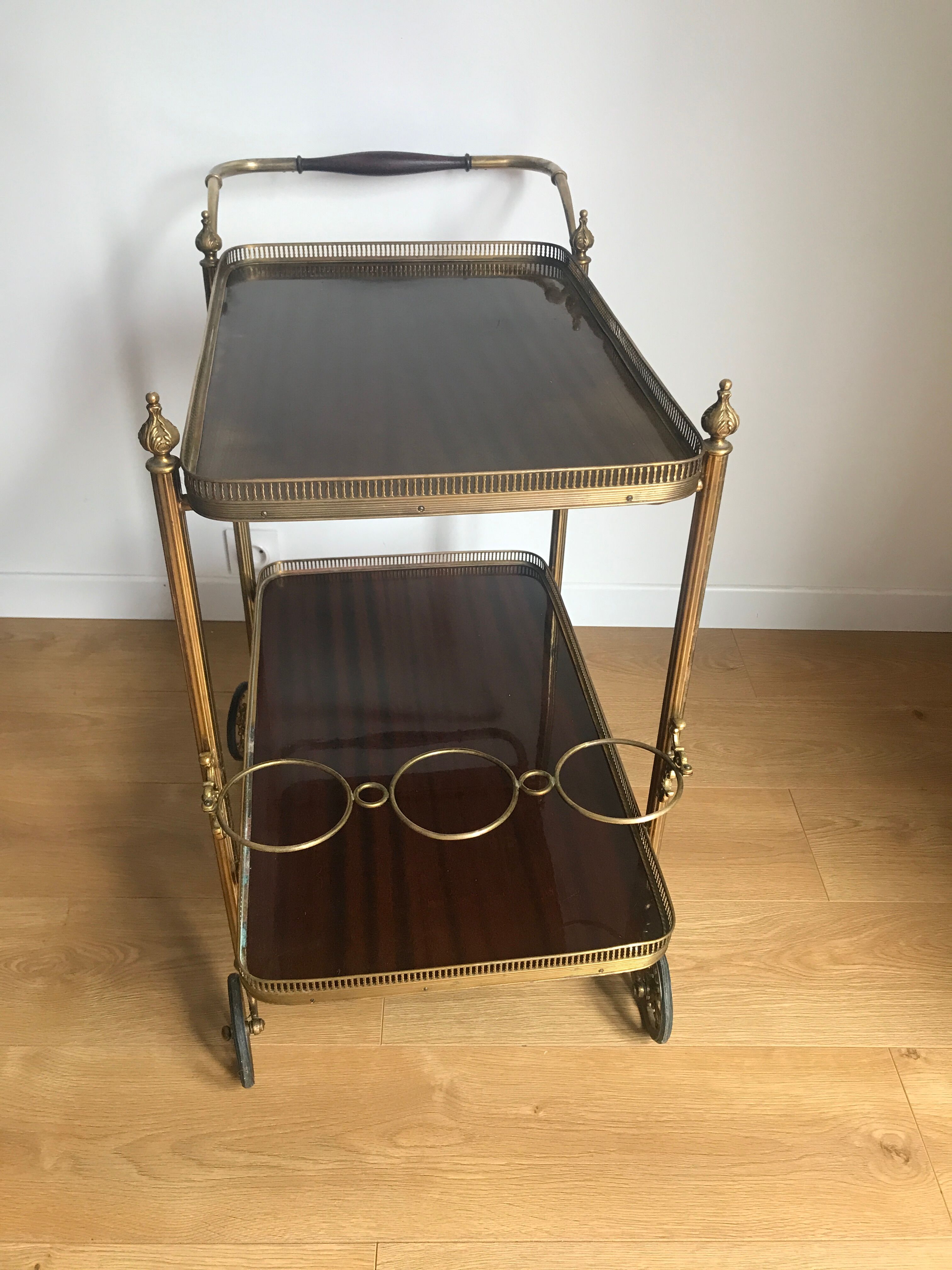 Service bar with vintage wheels in formica and brass 60s