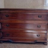 Provençal-style chest of drawers