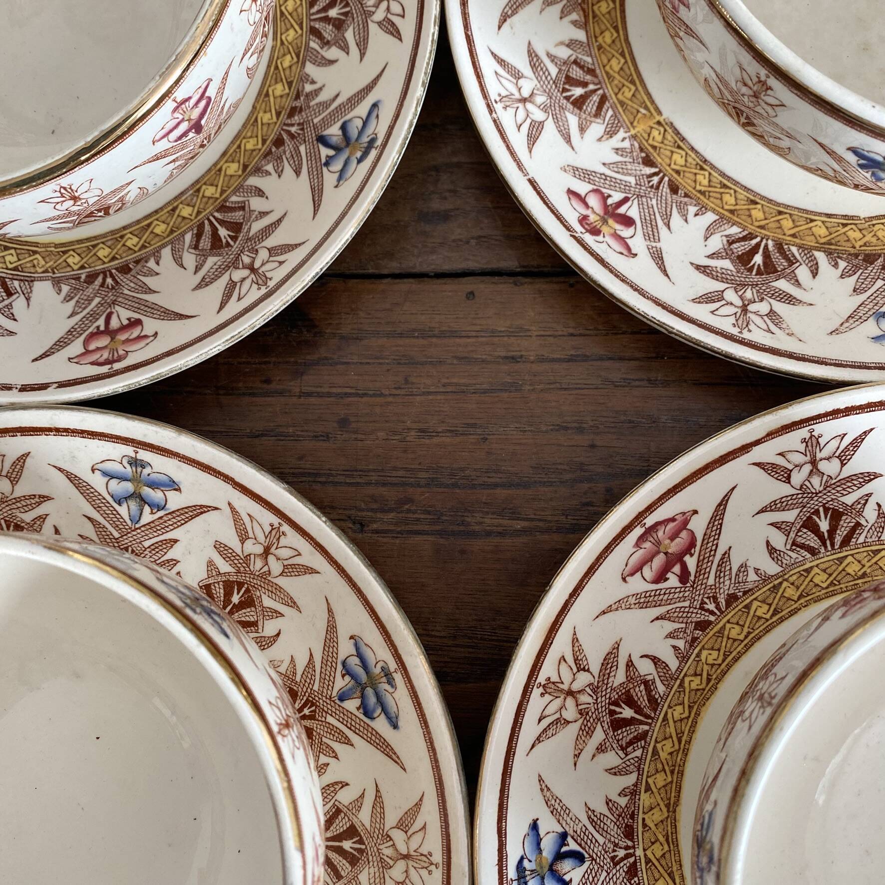 Tea cups and saucers in Sarreguemines ironstone "Derby"