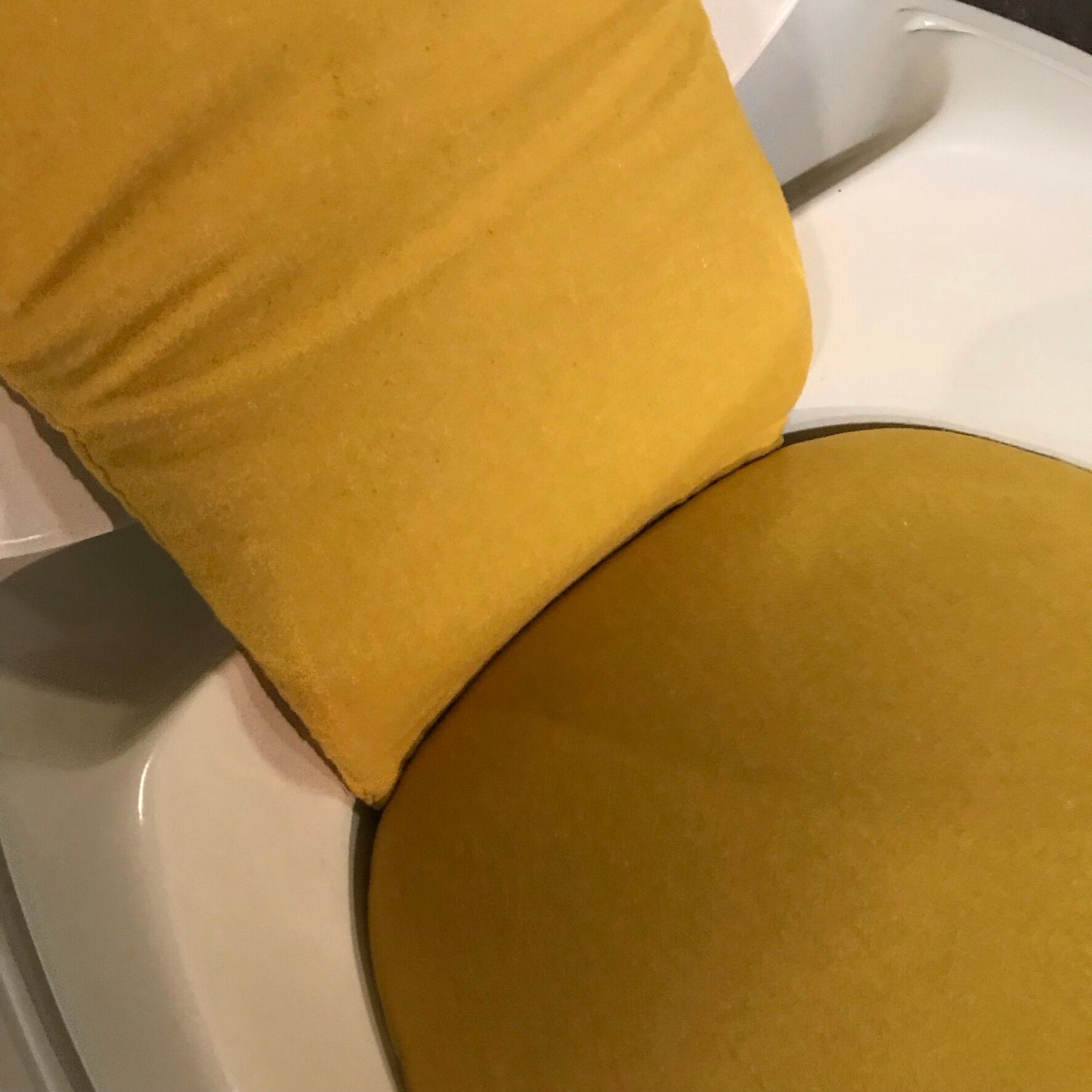 Peter Ghyczy's egg seat, Form Life collection 1970