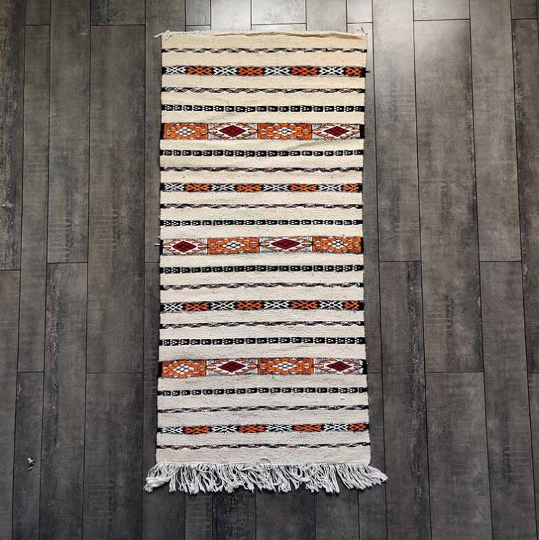 Moroccan ethnic white kilim carpet 70x150 cm