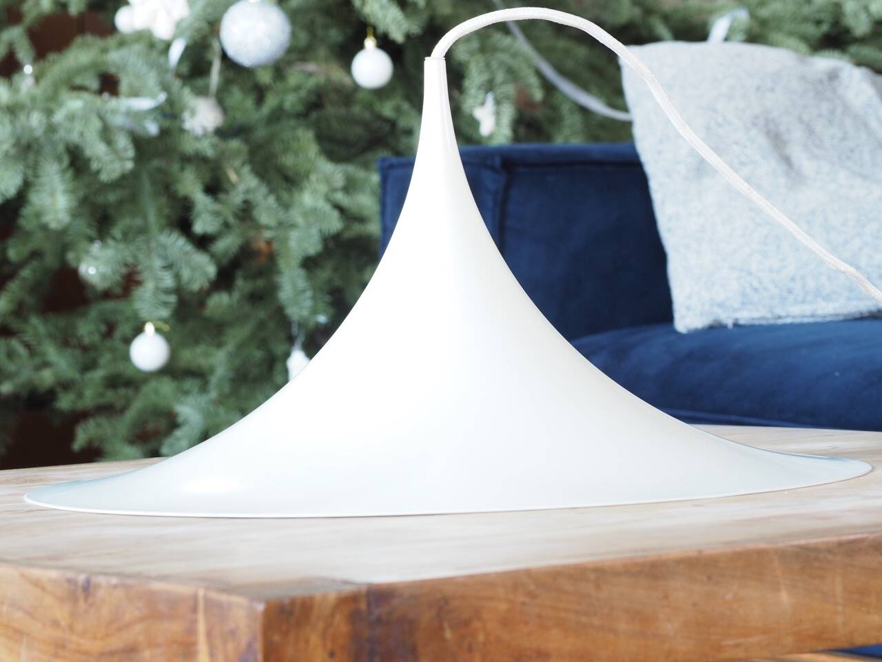 Pair of pendant lights model Semi by BONDERUP and THORUP