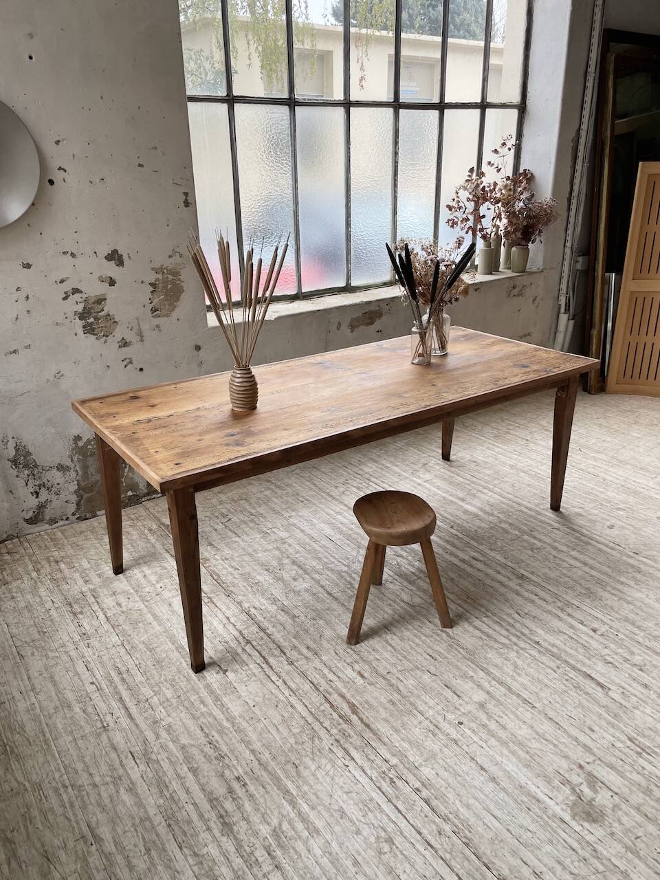 Farmhouse table with spindle legs 2m