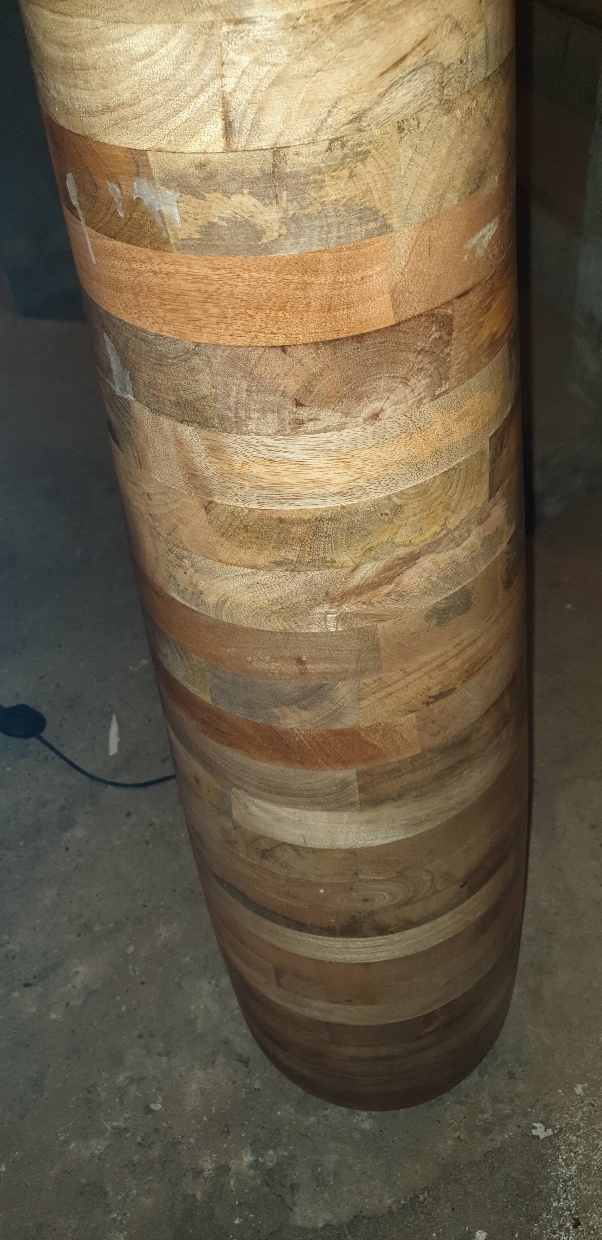 Design column floor lamp in mango wood
