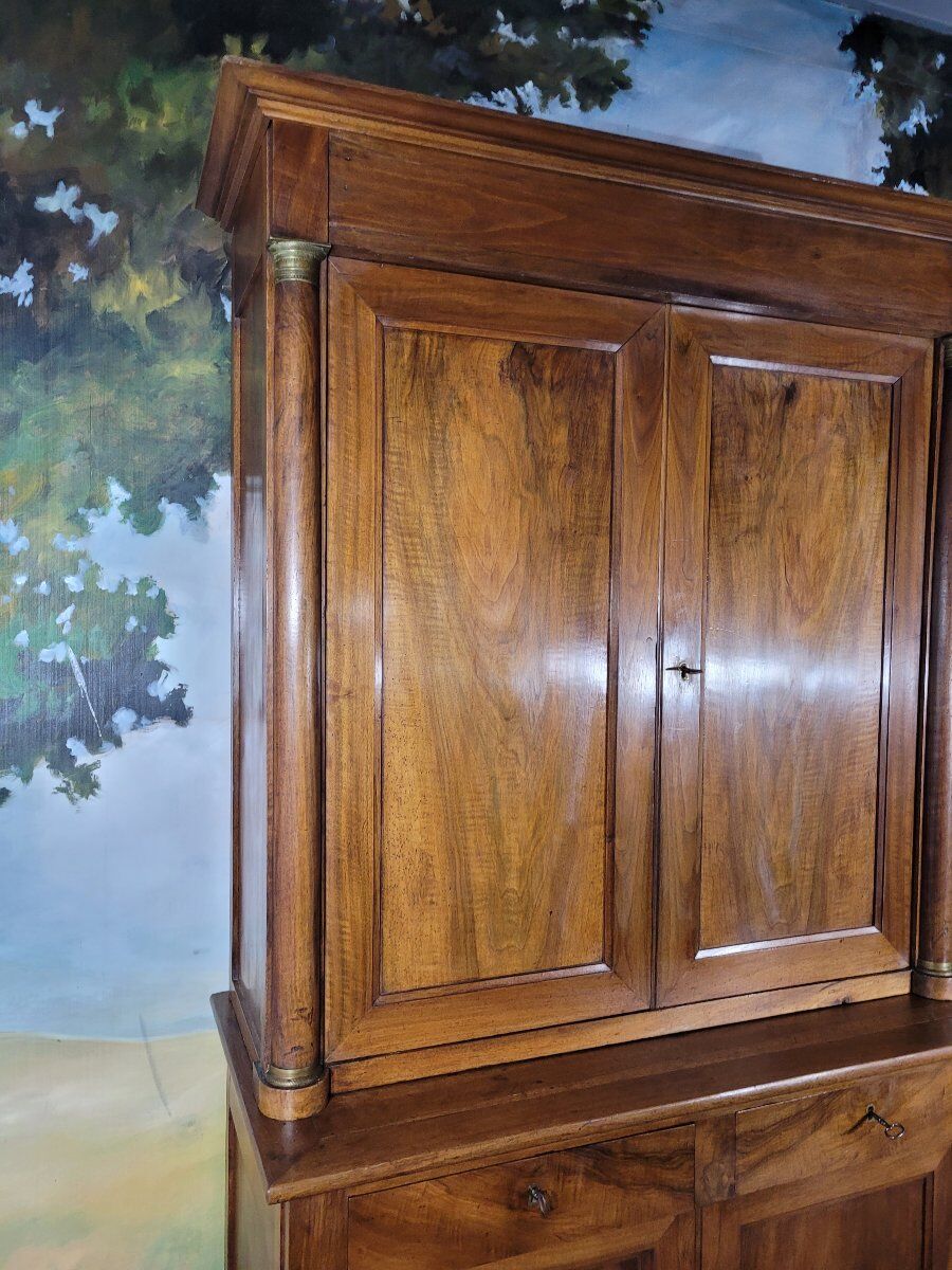 Buffet deux corps Empire en noyer