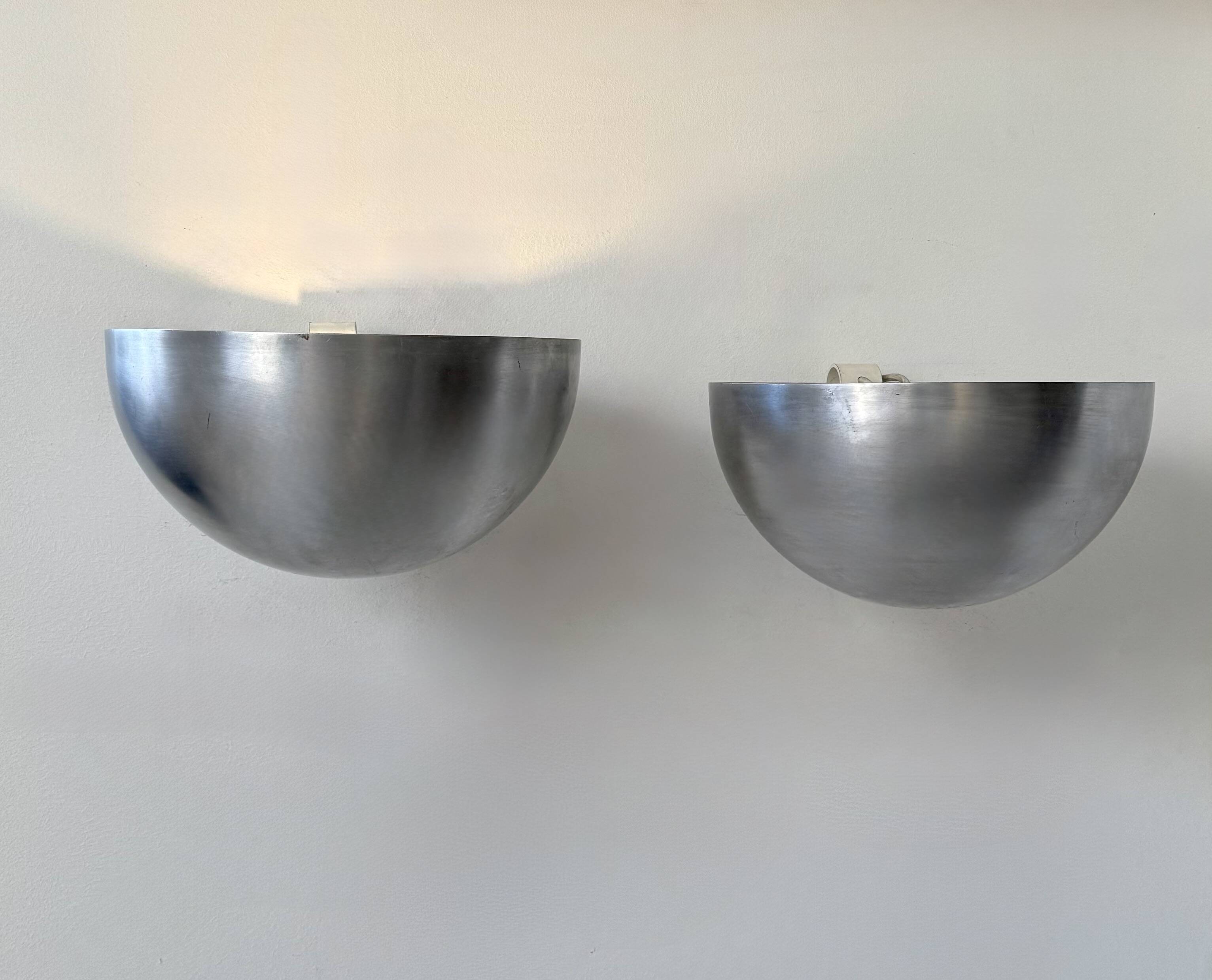 Paire d'appliques XL vintage, métal brossé, Italie, 1970