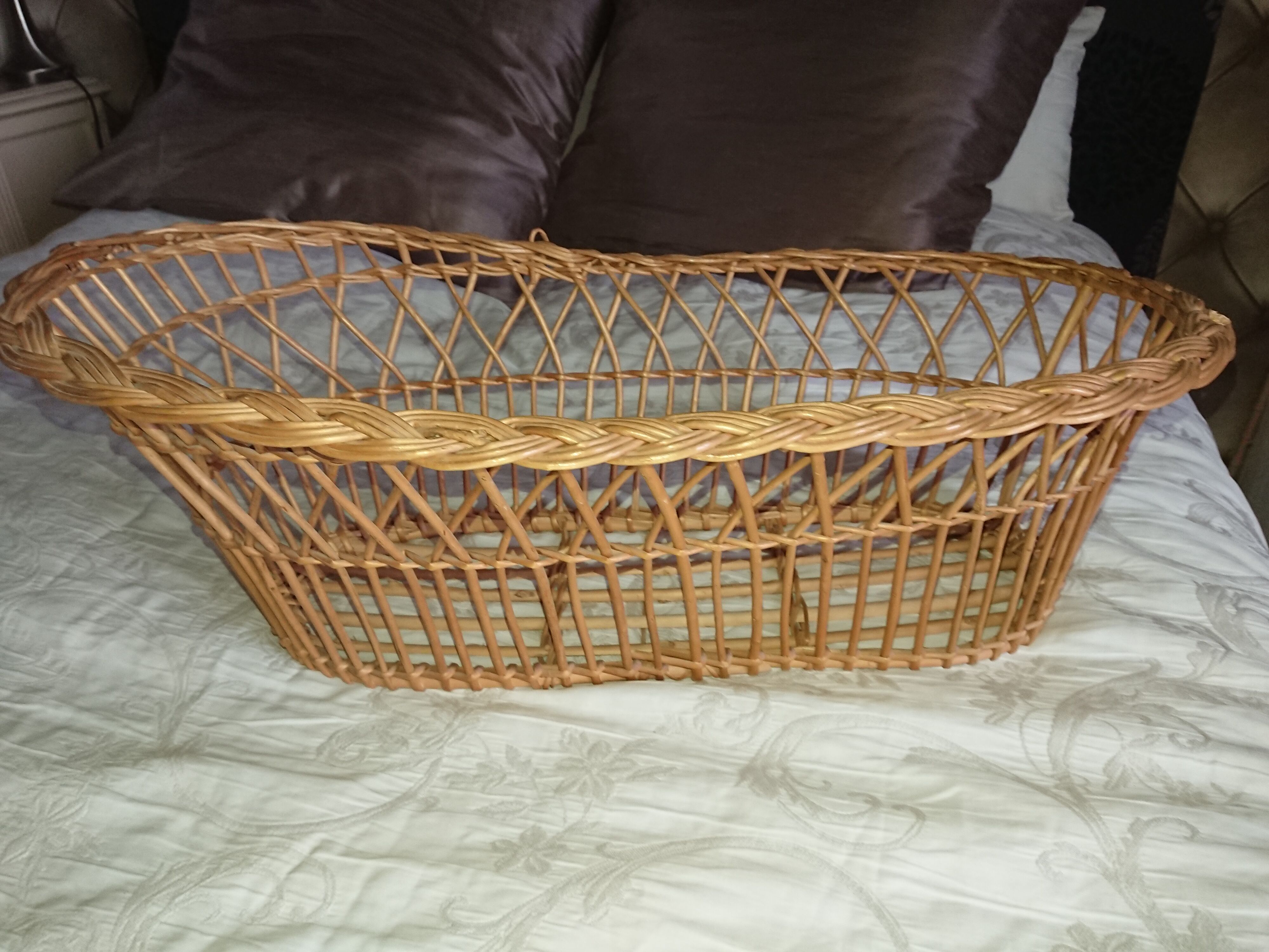 Rattan couffin to play the Doll 1960