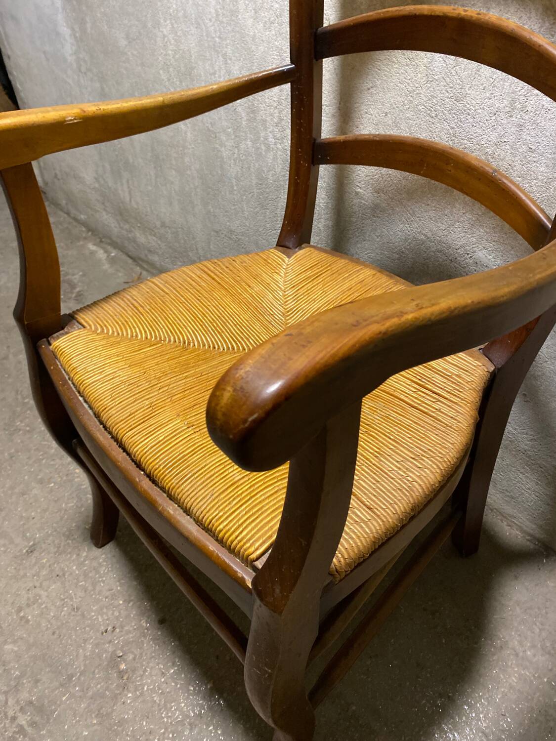 Straw country armchair