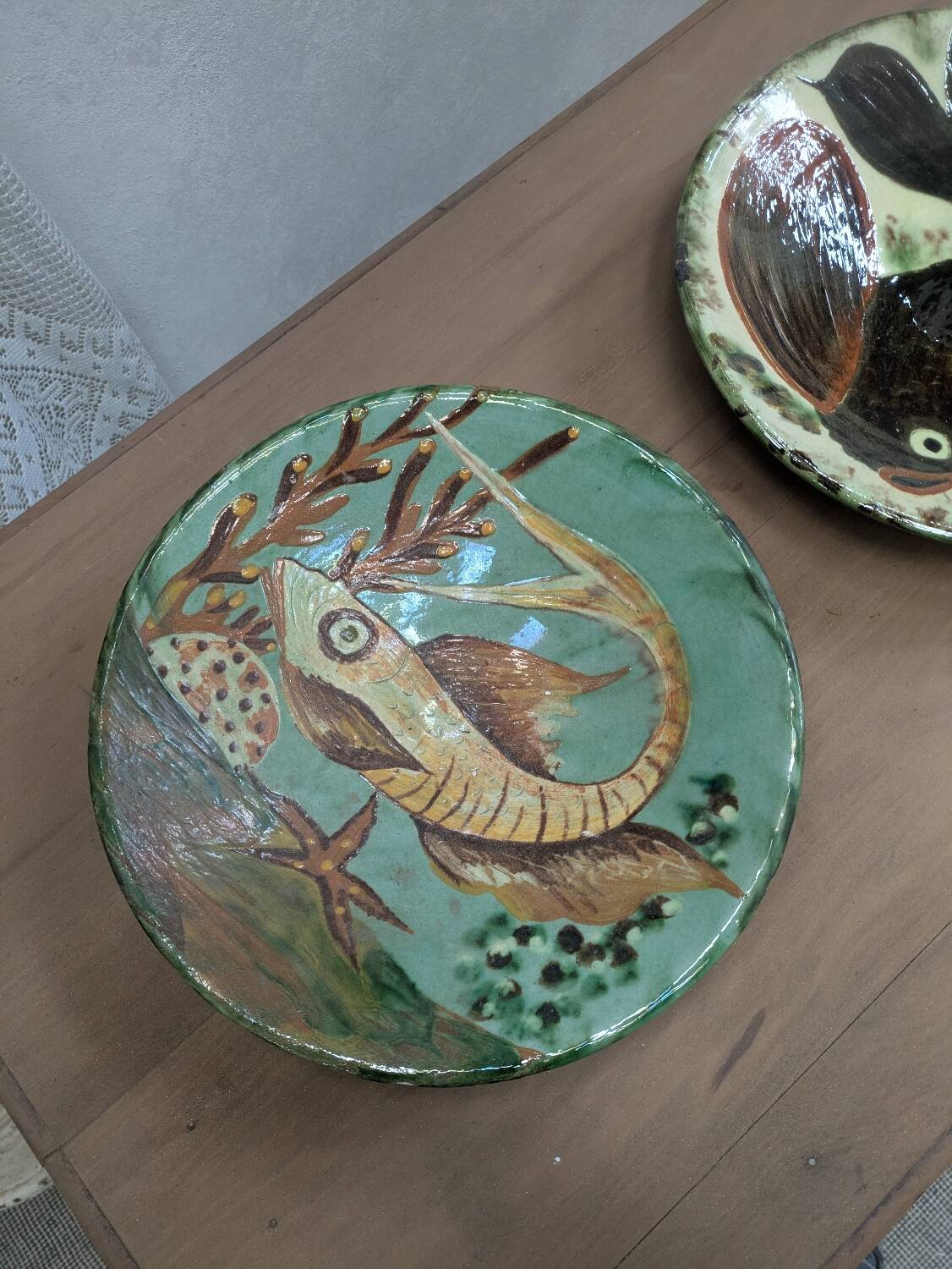 2 large Puigdemont dishes