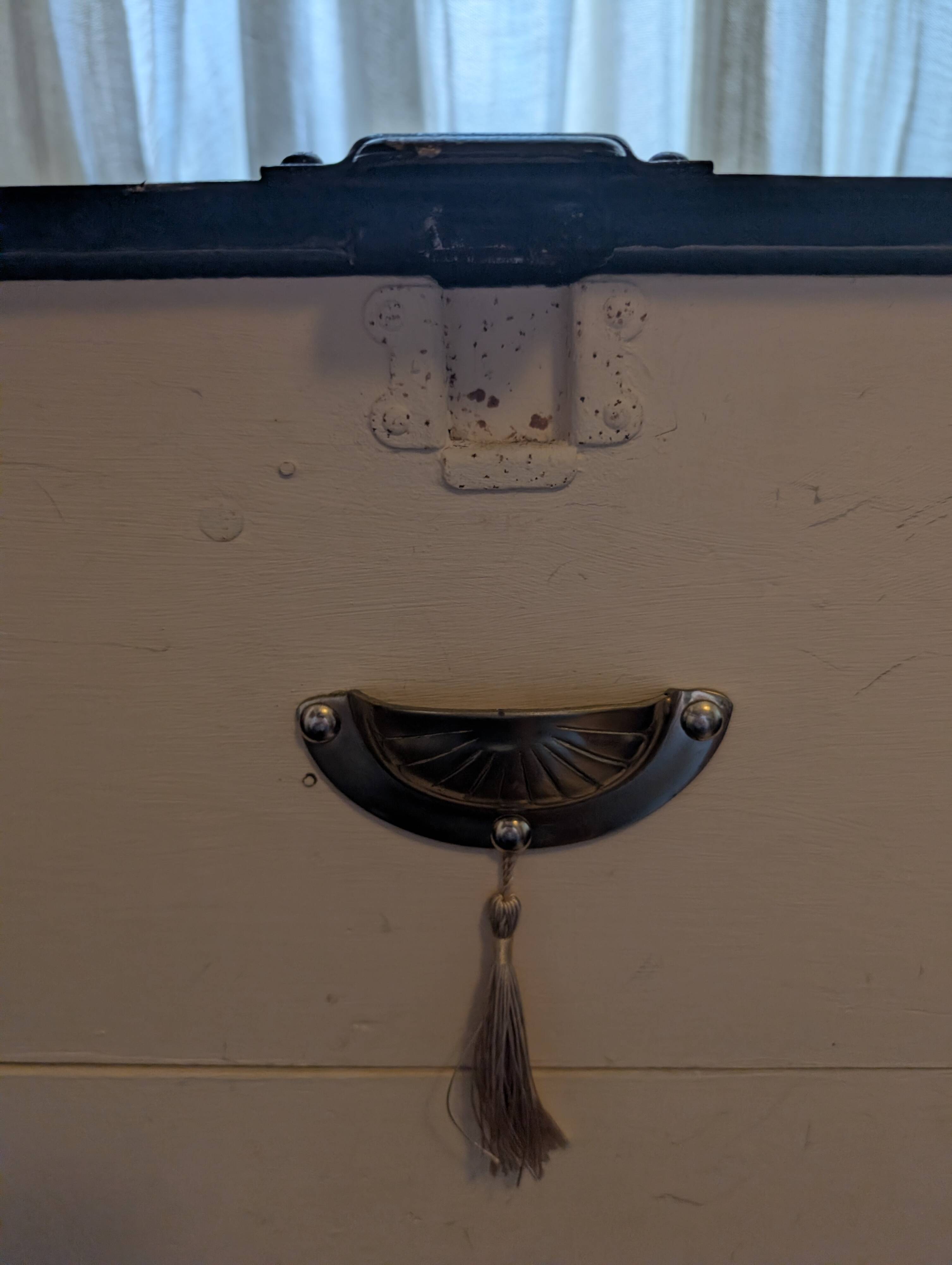 Old Cabin Trunk / Wardrobe Travel Trunk