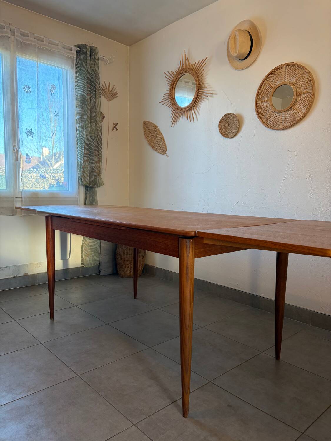 Danish table from the 1960s (very large when extended)