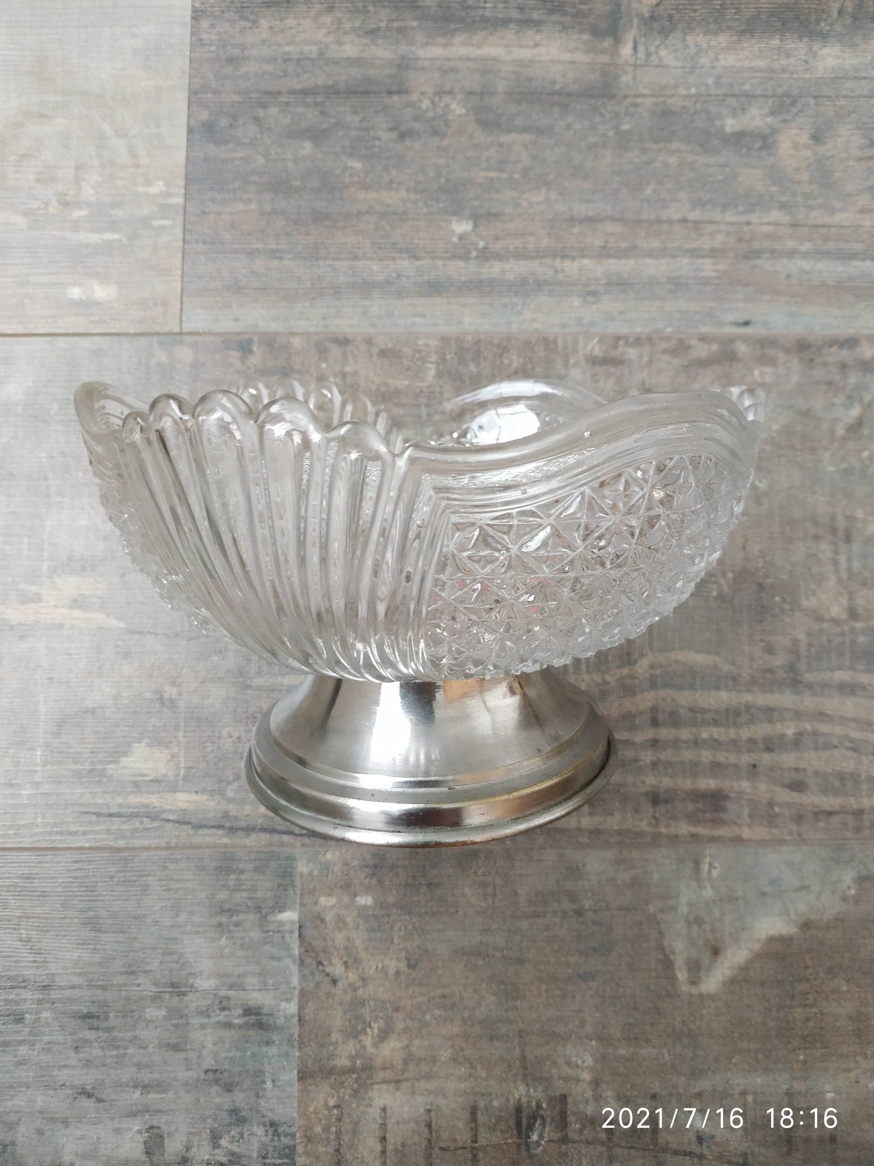 Glass cut