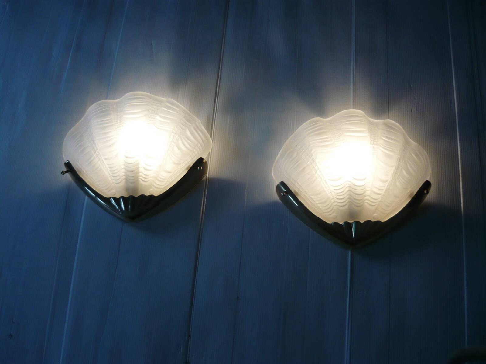 Pair of art deco style shell wall lights from the 60s/70s