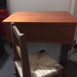 Child desk chair with trunk