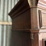 Armoire bonnetiere ancienne en bois massif