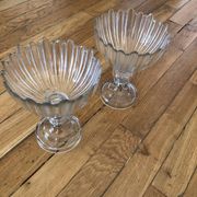 2 crystal cups