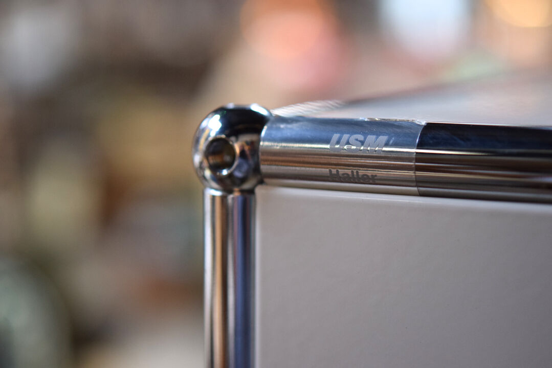 Original floor USM Haller