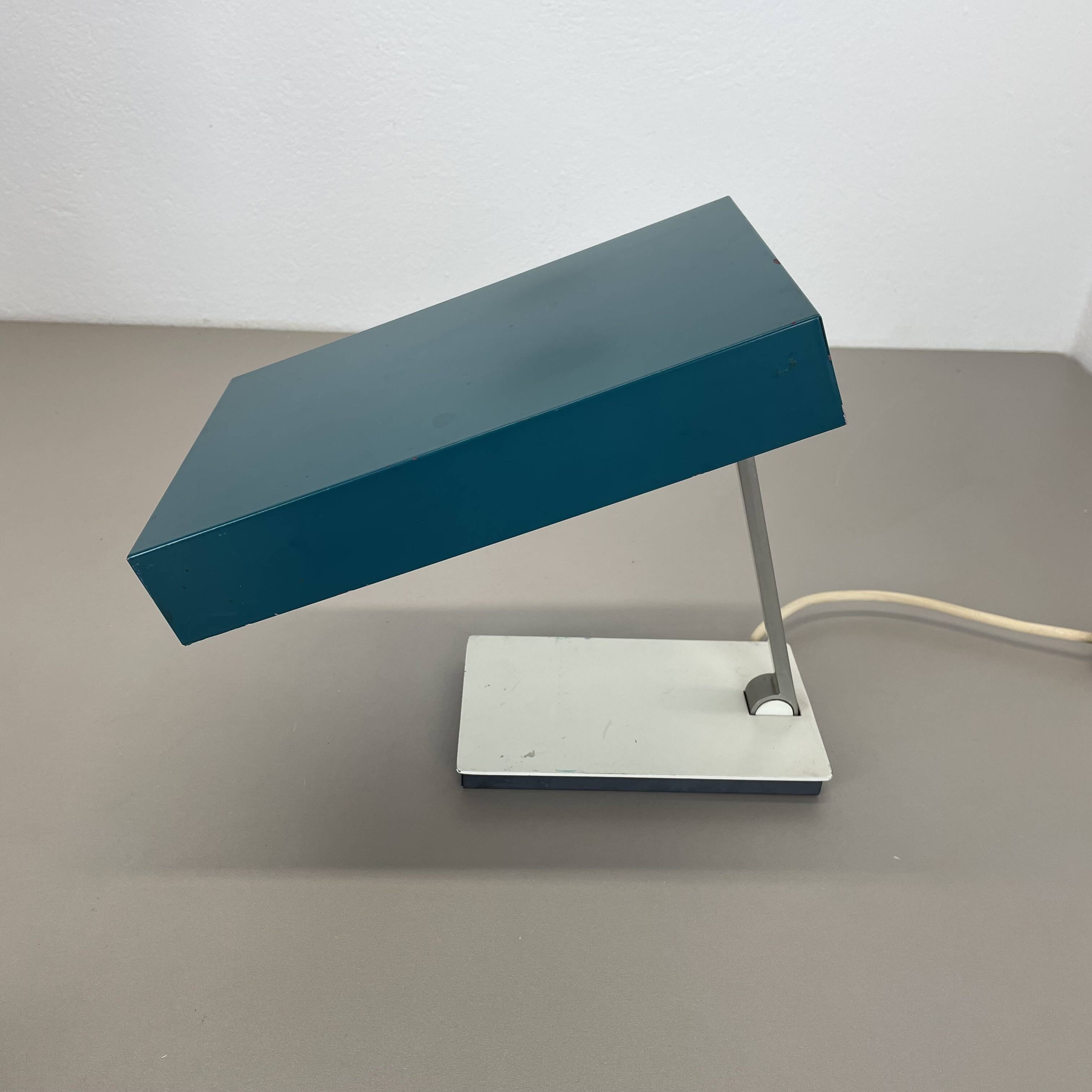 Modernist green Cubic Sputnik Table Light Kaiser Leuchten Lights, 1970s Ger