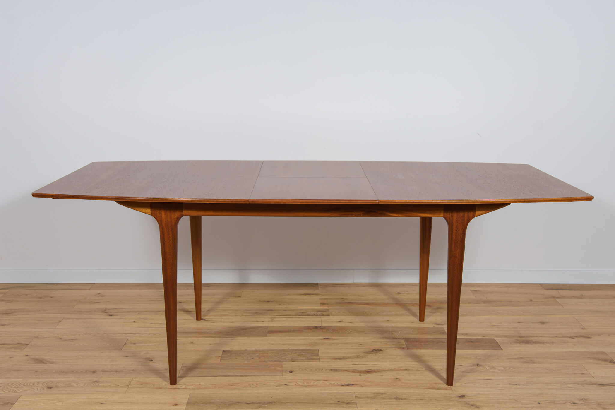 Mid-century teak extendable dining table from Mcintosh, 1960s