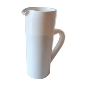 Carafe en grès blanc