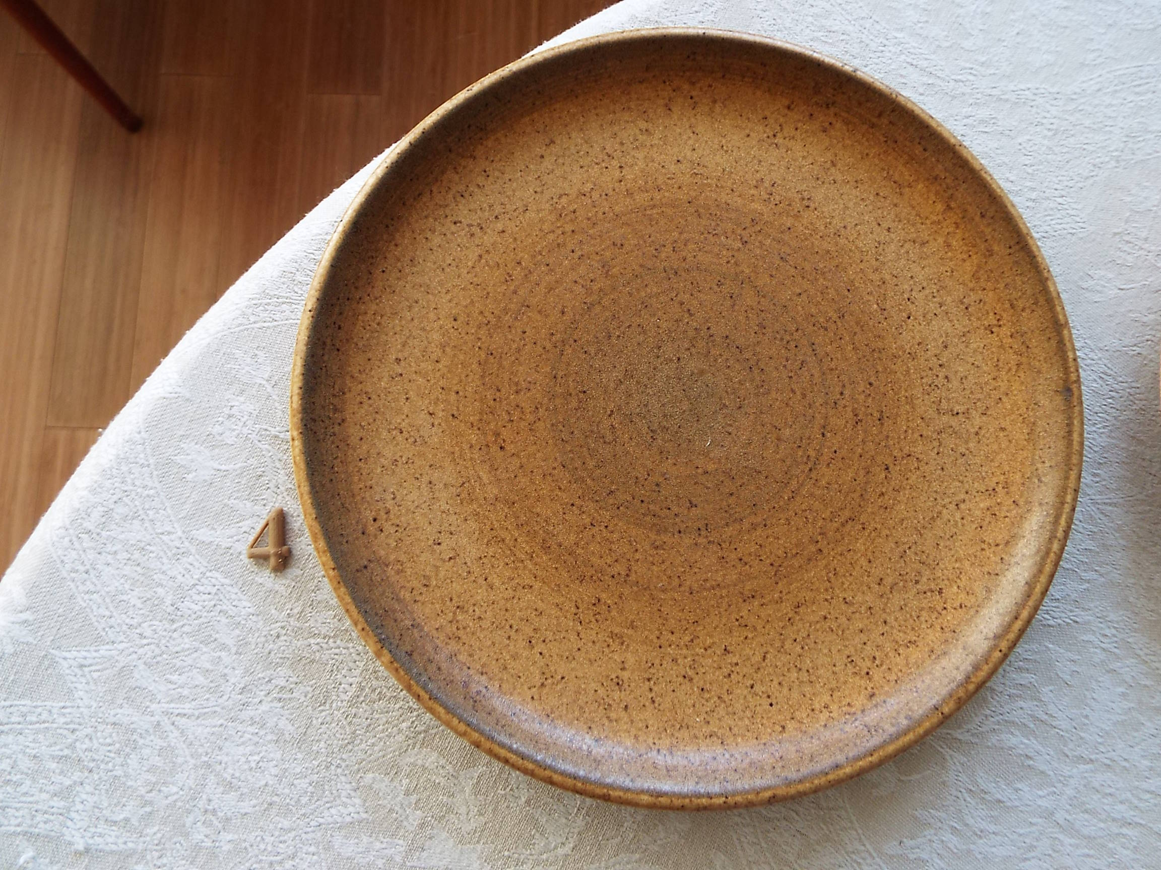 6 flat plates in Longchamp stoneware