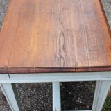 Store table