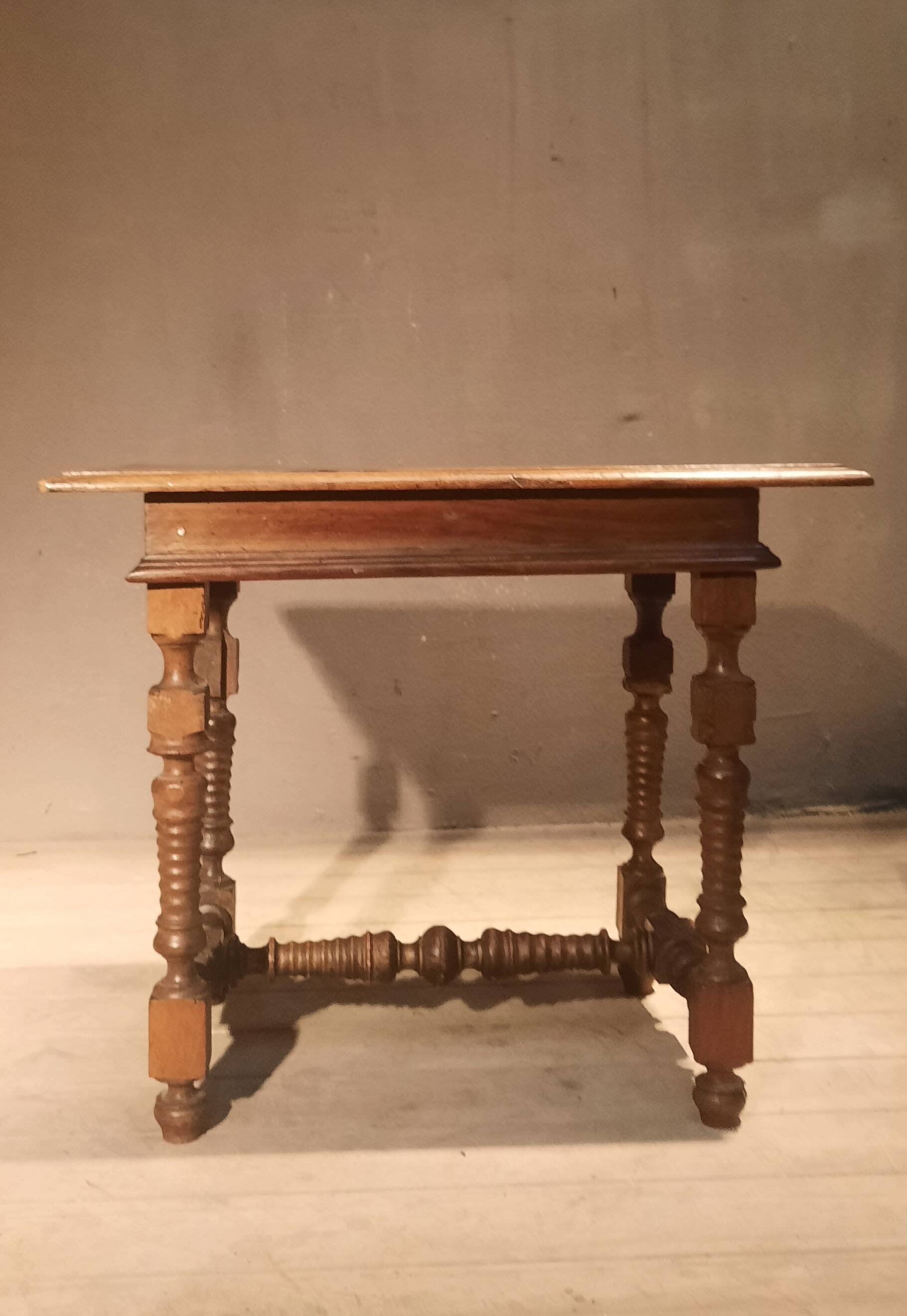 Small Louis XIII period table
