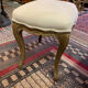 Paire de tabouret beige style Louis XVI