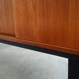 Buffet haut en teck, design danois, années 1960, production : Danemark