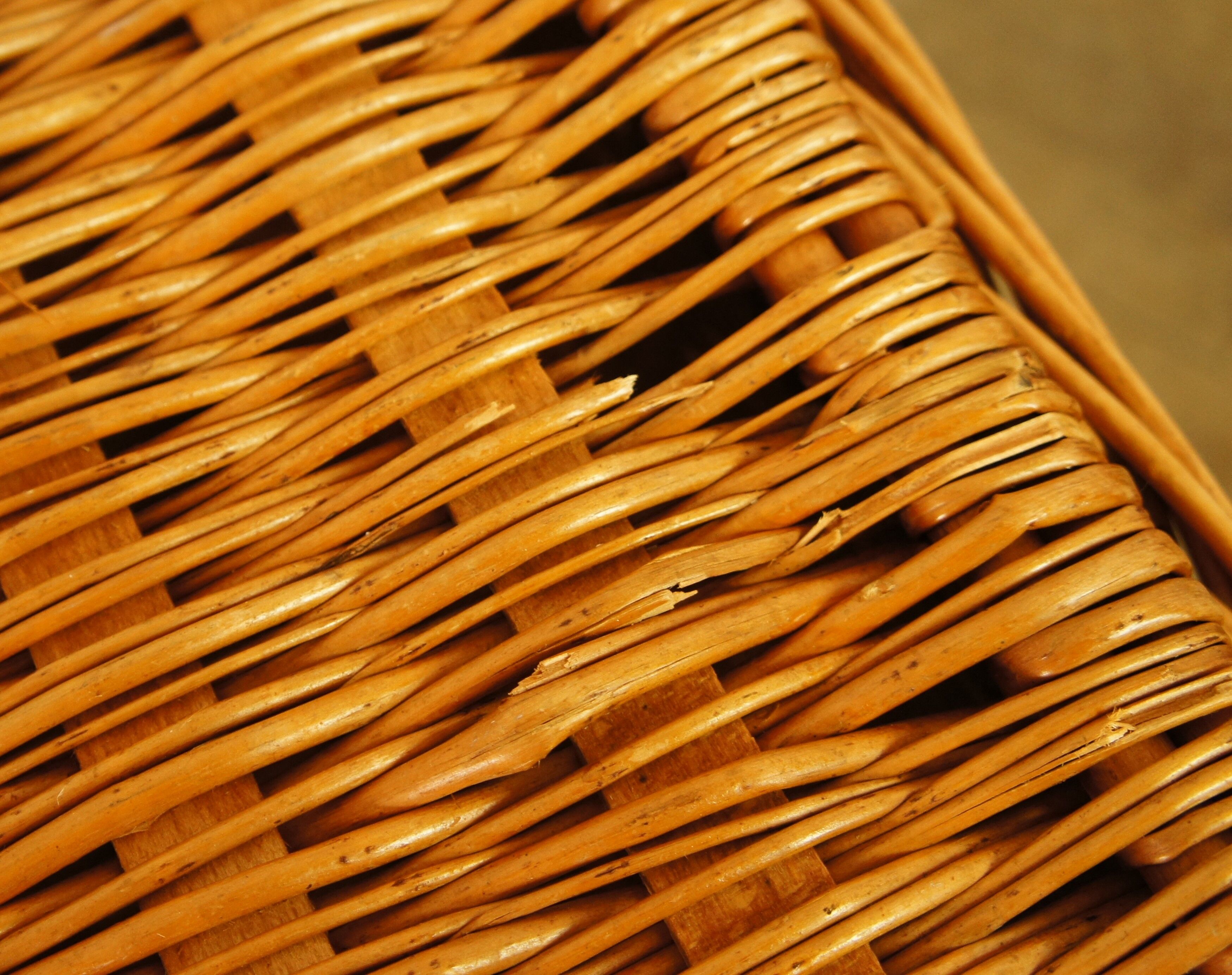 Braided wicker chest bench