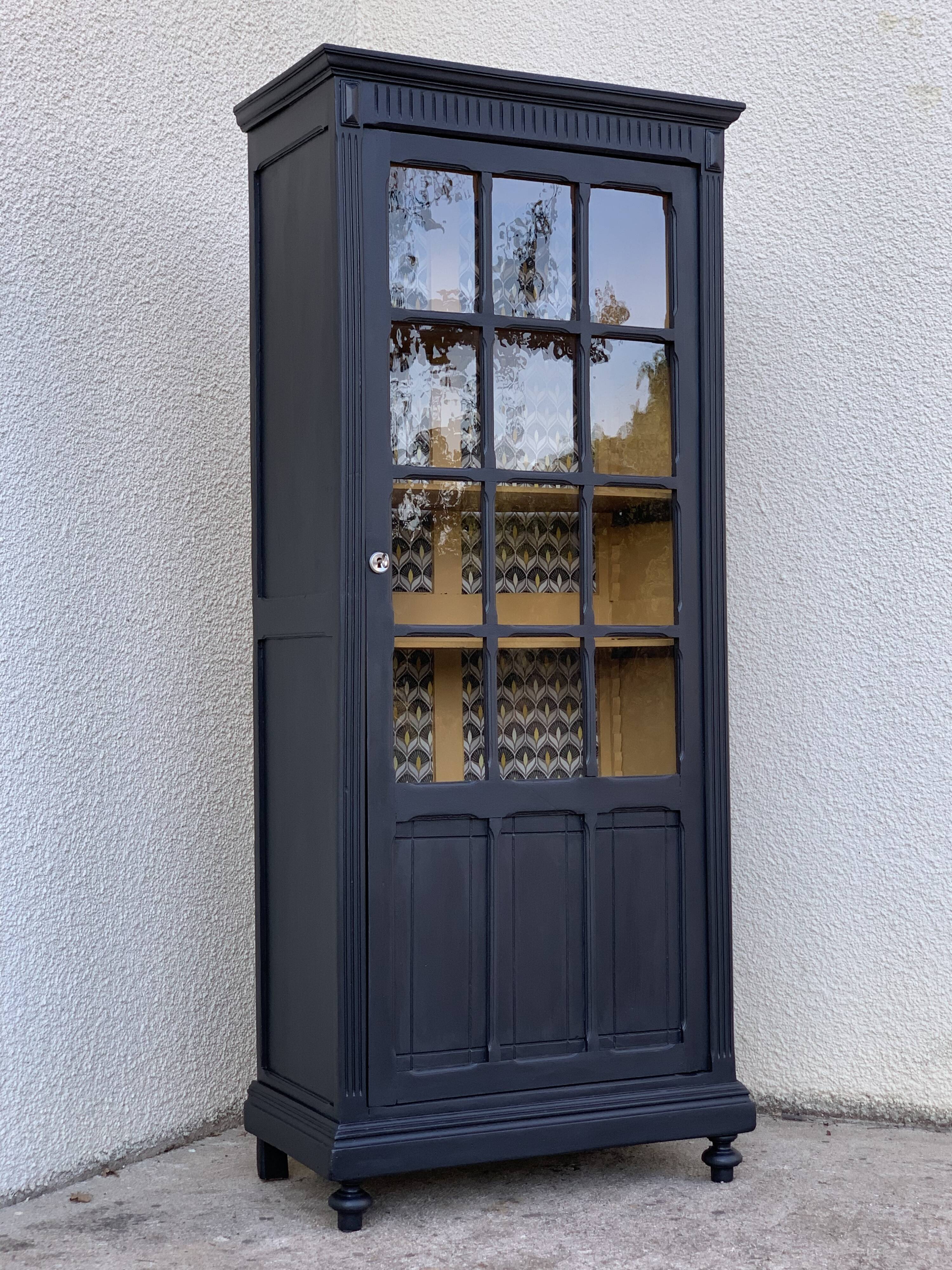 Parisian wardrobe black glass