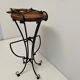 Paire de tabourets de bar vintage en bois et fer forgé avec assises cannées