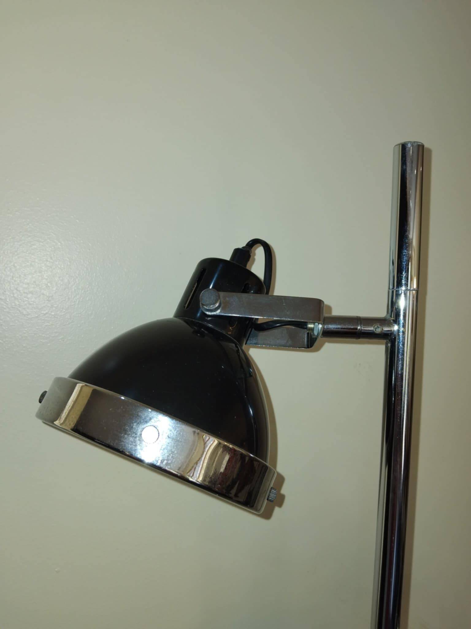 Black floor lamp with 3 spotlights