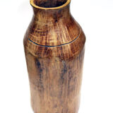 Flat design sheet and wooden vase